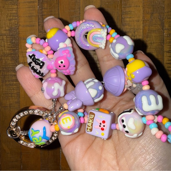 Colorful Beaded Keychain - Picture 4 of 4
